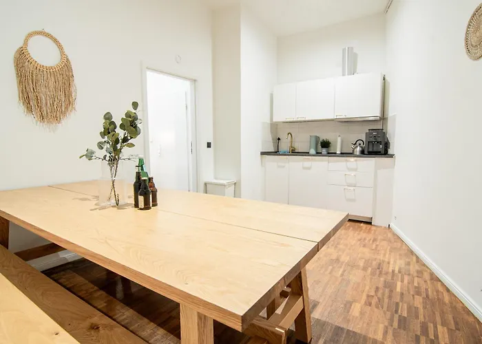 - 2 Bedrooms For Up To 11 Guests * Hamburg